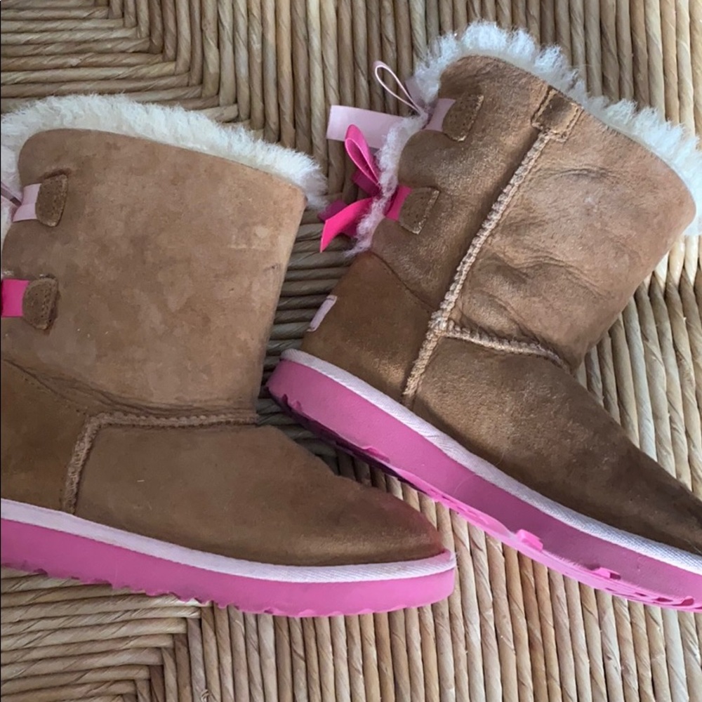 Girls Bailey Bow Uggs
